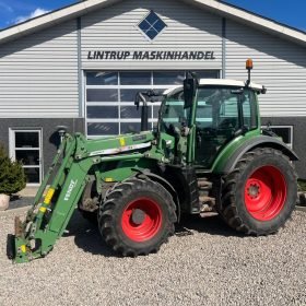 FENDT 313 VARIO Med frontlift og frontlæsser