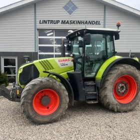 CLAAS ARION 650 Cebis med frontlift