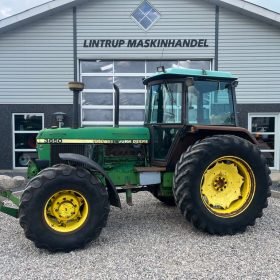 JOHN DEERE 3650 Med frontlift